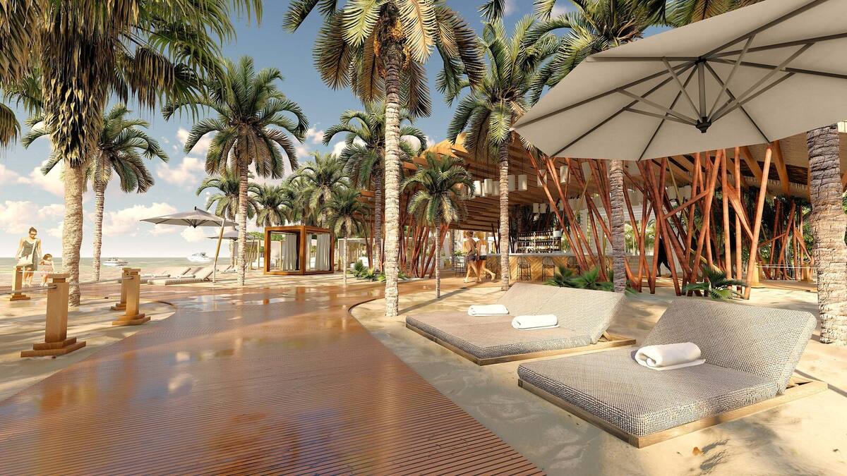 Kiosco del beach club sobre la arena